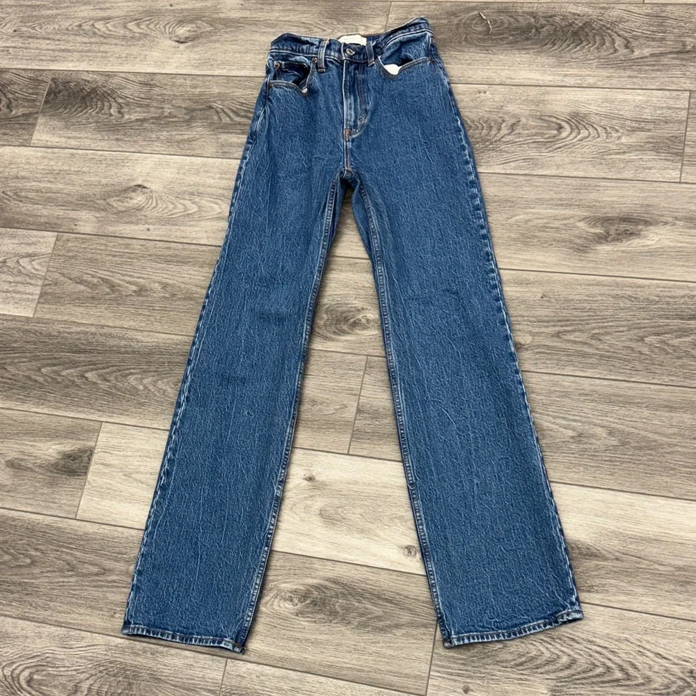 Abercrombie & Fitch The 90s Relaxed Jeans High Rise - Picture 3 of 7